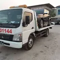 خدمة سحب السيارات على منصة مسطحة والمساعدة على الطريق في قطر